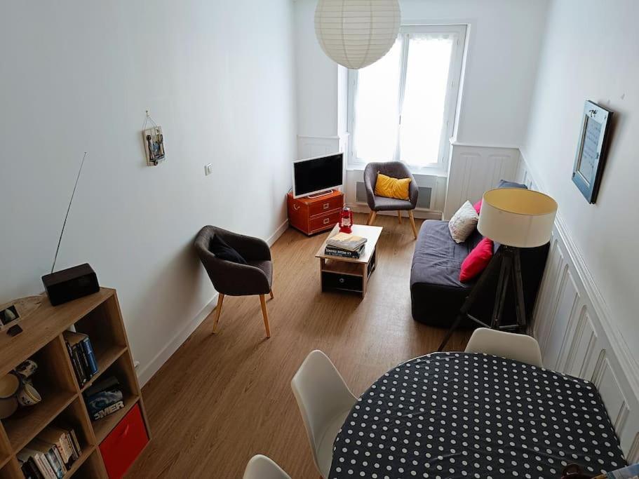 Chez Louisette Centre Ville Et Plages A Pied! 孔卡尔诺 外观 照片