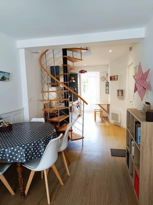 Chez Louisette Centre Ville Et Plages A Pied! 孔卡尔诺 外观 照片