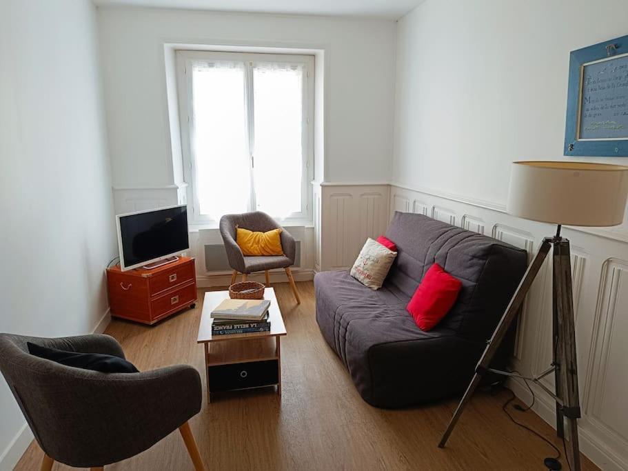 Chez Louisette Centre Ville Et Plages A Pied! 孔卡尔诺 外观 照片